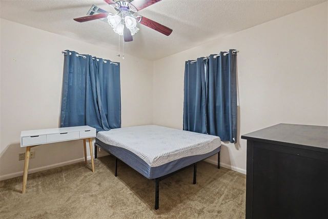 502 NW 59th St, Lawton, OK 73505