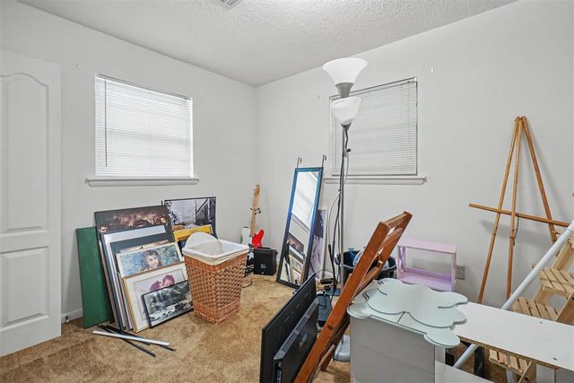 502 NW 59th St, Lawton, OK 73505