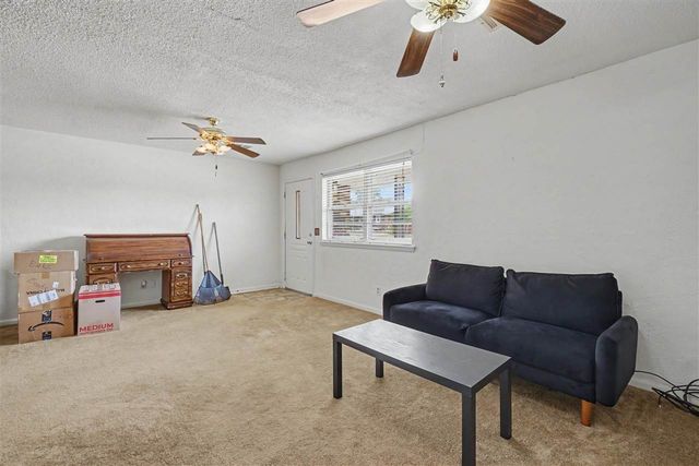 502 NW 59th St, Lawton, OK 73505