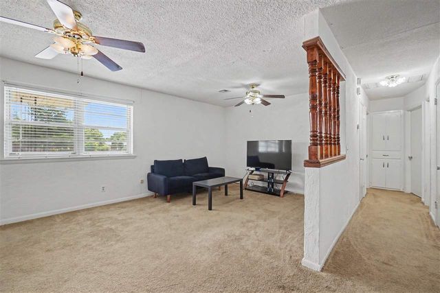 502 NW 59th St, Lawton, OK 73505