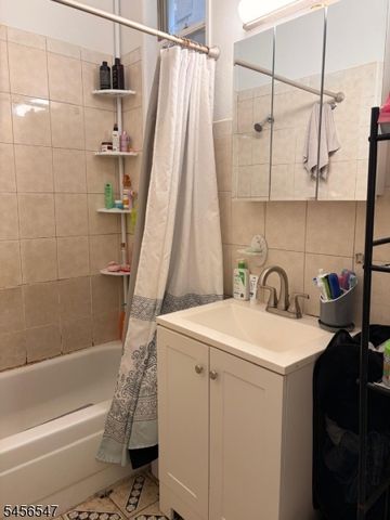 408 57Th St, West New York Town, NJ 07093