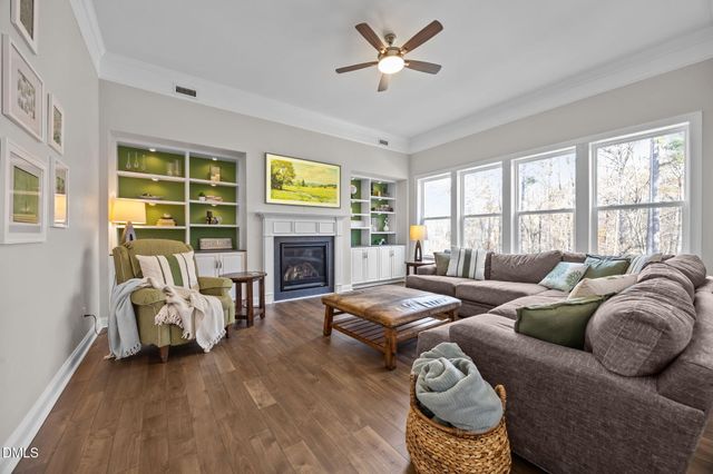 724 Peninsula Forest Place, Cary, NC 27519