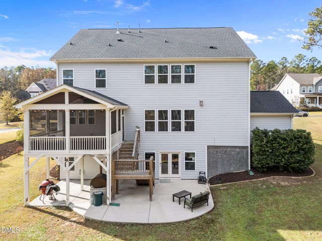 724 Peninsula Forest Place, Cary, NC 27519