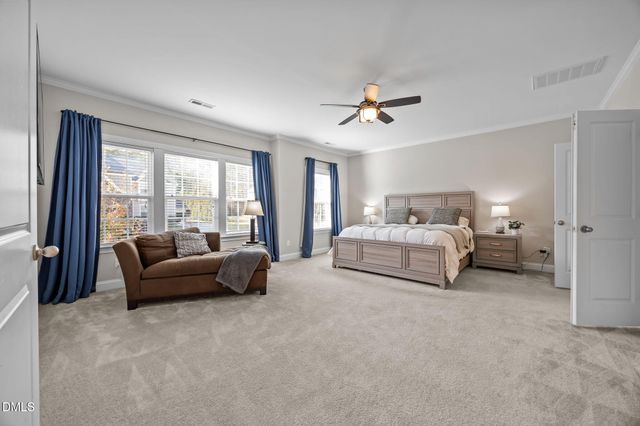 724 Peninsula Forest Place, Cary, NC 27519