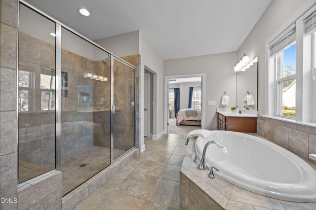 724 Peninsula Forest Place, Cary, NC 27519