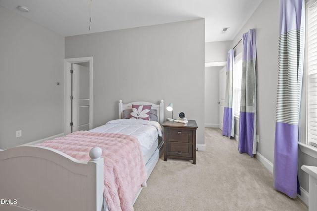 724 Peninsula Forest Place, Cary, NC 27519