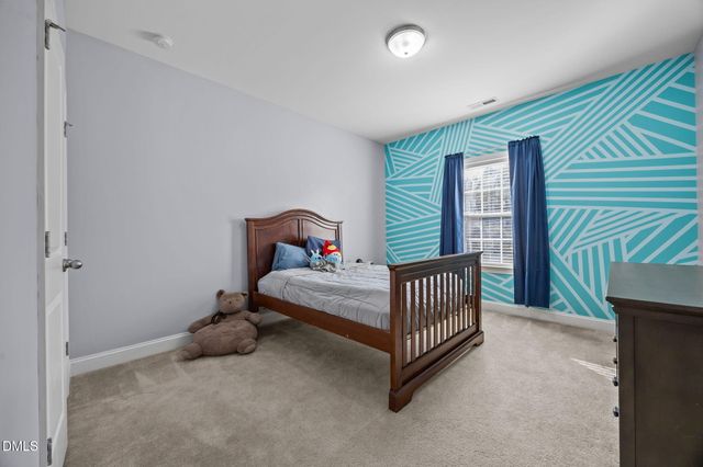 724 Peninsula Forest Place, Cary, NC 27519