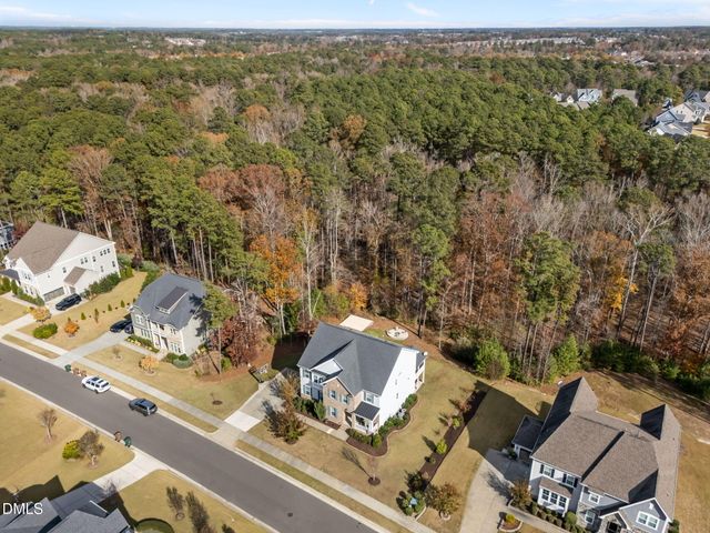 724 Peninsula Forest Place, Cary, NC 27519