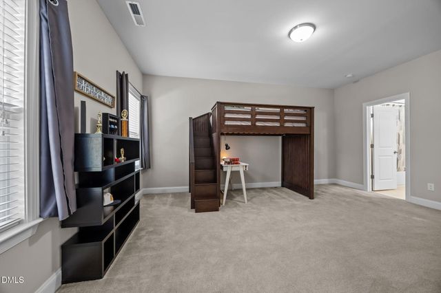 724 Peninsula Forest Place, Cary, NC 27519