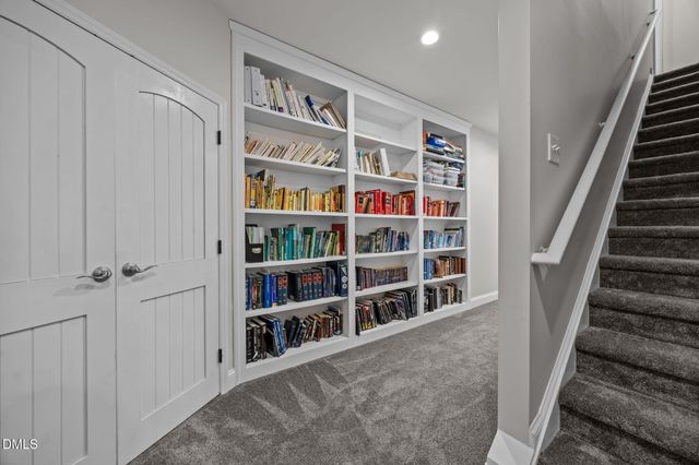 724 Peninsula Forest Place, Cary, NC 27519