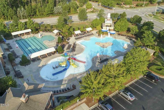 724 Peninsula Forest Place, Cary, NC 27519