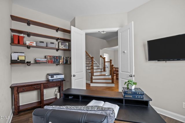 724 Peninsula Forest Place, Cary, NC 27519