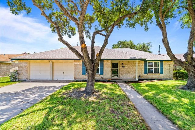 4513 Snead Dr, Corpus Christi, TX 78413