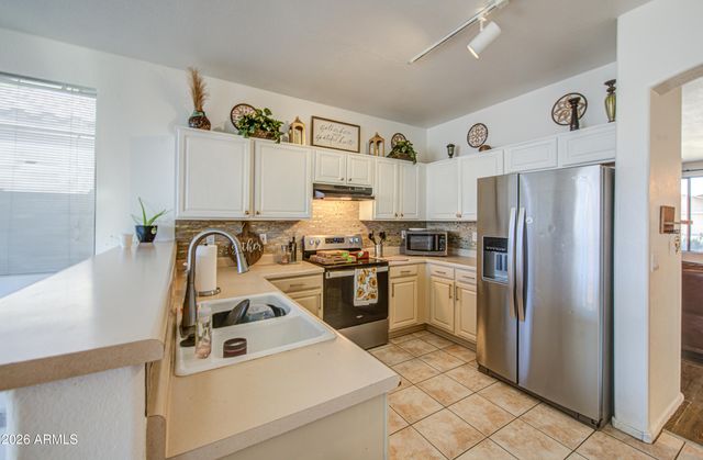 11554 W BERMUDA Drive, Avondale, AZ 85392