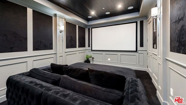 15272 Valley Vista Boulevard, Sherman Oaks, CA 91403