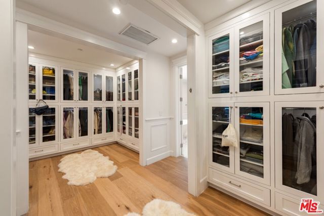 15272 Valley Vista Boulevard, Sherman Oaks, CA 91403