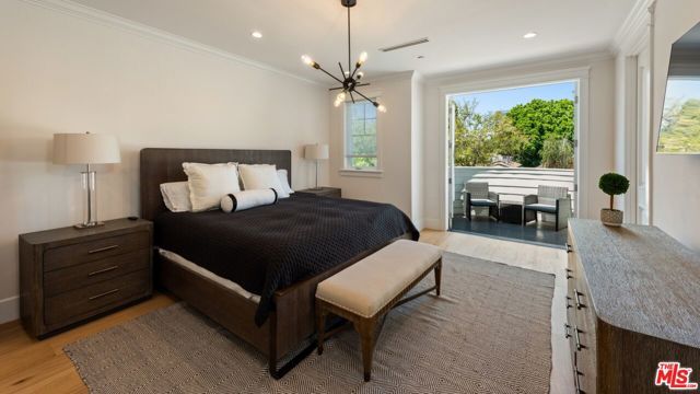 15272 Valley Vista Boulevard, Sherman Oaks, CA 91403