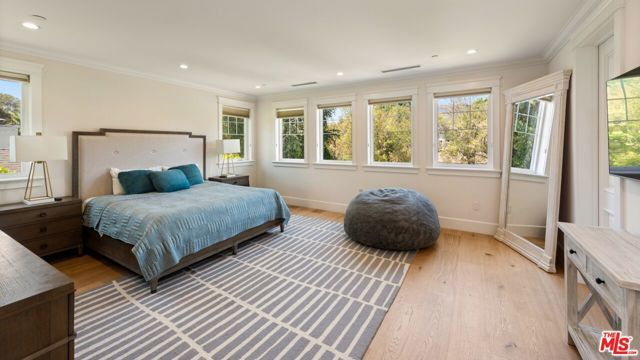15272 Valley Vista Boulevard, Sherman Oaks, CA 91403