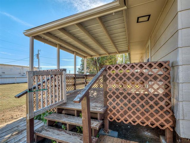 1220 N Carr Drive, Newcastle, OK 73065