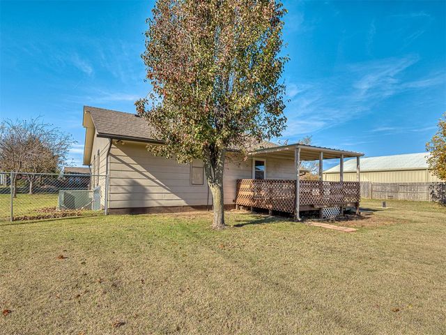 1220 N Carr Drive, Newcastle, OK 73065