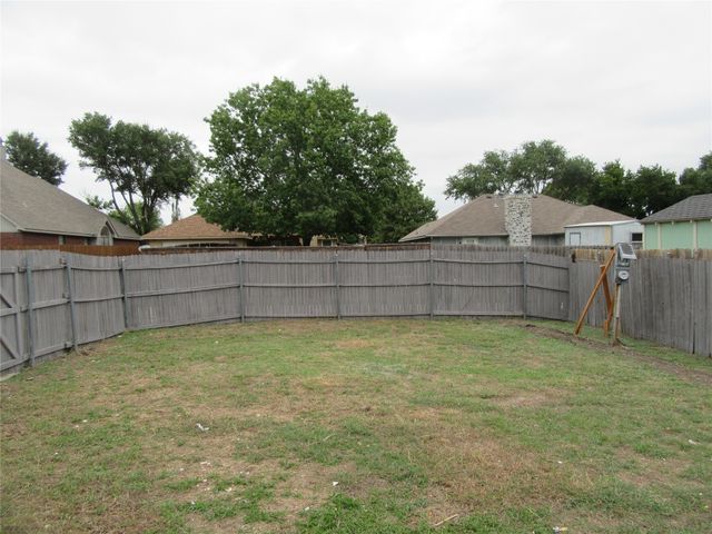 2209 Merrimac Lane, Lancaster, TX 75146