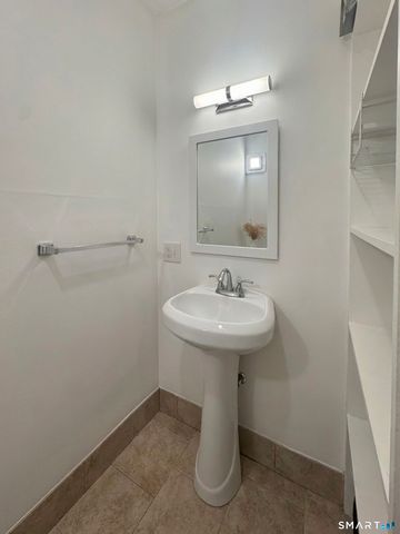 1 Arch Street 4, Norwalk, CT 06850