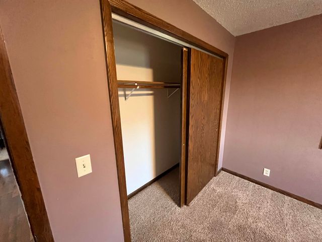 724 17th Avenue, Gilbertville, IA 50634