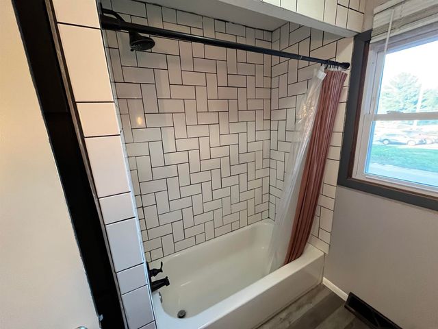 724 17th Avenue, Gilbertville, IA 50634