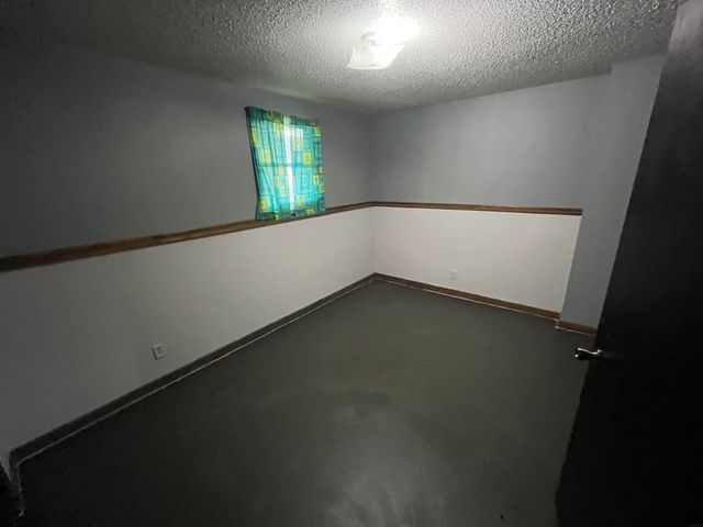 724 17th Avenue, Gilbertville, IA 50634