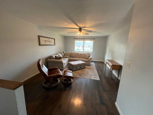 724 17th Avenue, Gilbertville, IA 50634