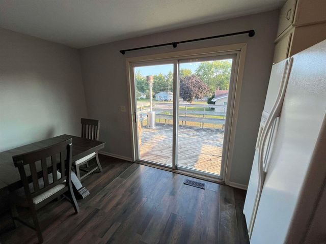 724 17th Avenue, Gilbertville, IA 50634