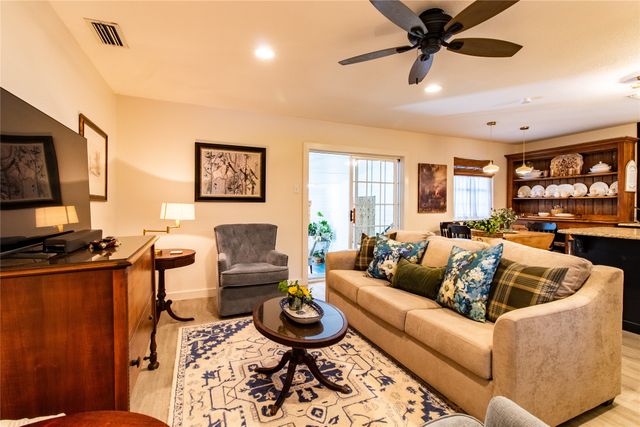 818 E Heath Street, Rockwall, TX 75087