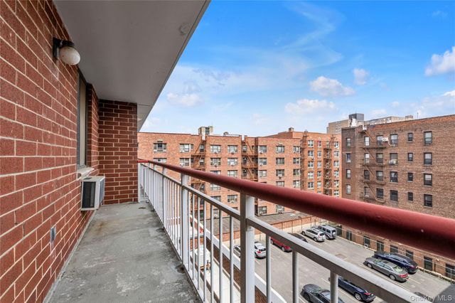 136-17 Maple Avenue 5H, Flushing, NY 11355