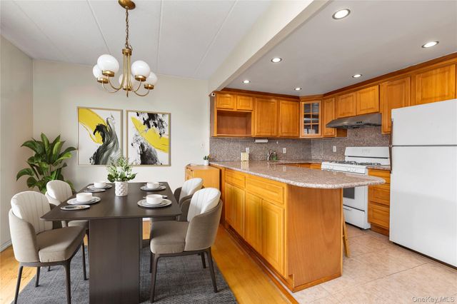 136-17 Maple Avenue 5H, Flushing, NY 11355
