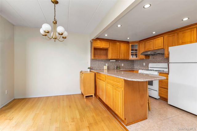 136-17 Maple Avenue 5H, Flushing, NY 11355