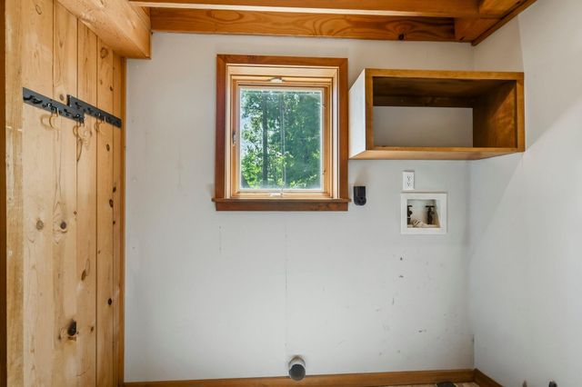 21006 State Highway E, Eagle Rock, MO 65641