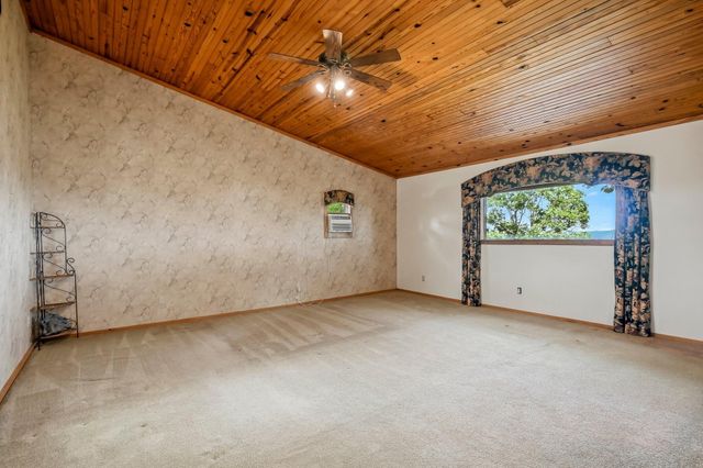 21006 State Highway E, Eagle Rock, MO 65641