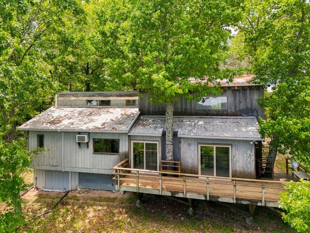 21006 State Highway E, Eagle Rock, MO 65641