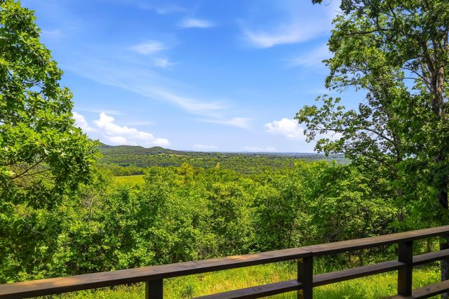 21006 State Highway E, Eagle Rock, MO 65641