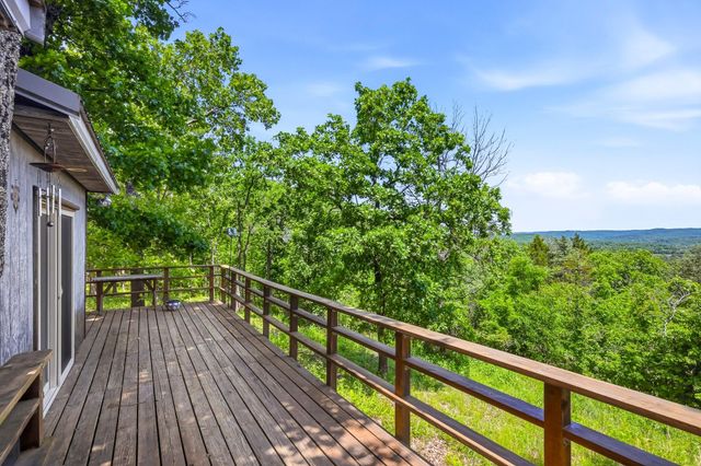 21006 State Highway E, Eagle Rock, MO 65641