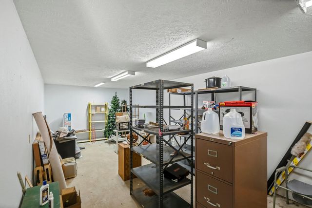 21006 State Highway E, Eagle Rock, MO 65641