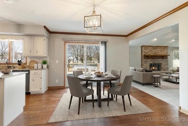 303 Westwood Drive, Shorewood, IL 60404