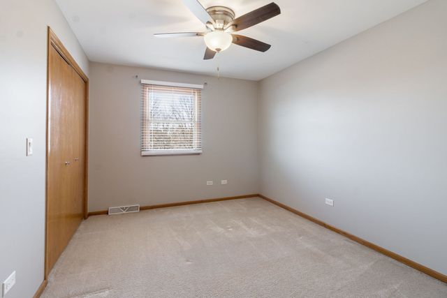 303 Westwood Drive, Shorewood, IL 60404