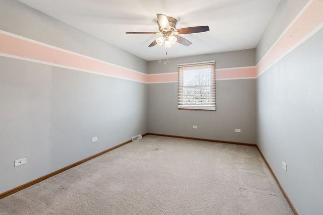 303 Westwood Drive, Shorewood, IL 60404