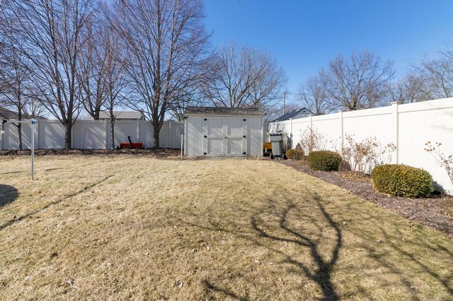 303 Westwood Drive, Shorewood, IL 60404