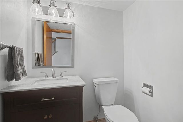 303 Westwood Drive, Shorewood, IL 60404