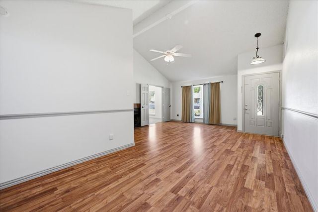 814 Rock Creek Drive, Euless, TX 76039