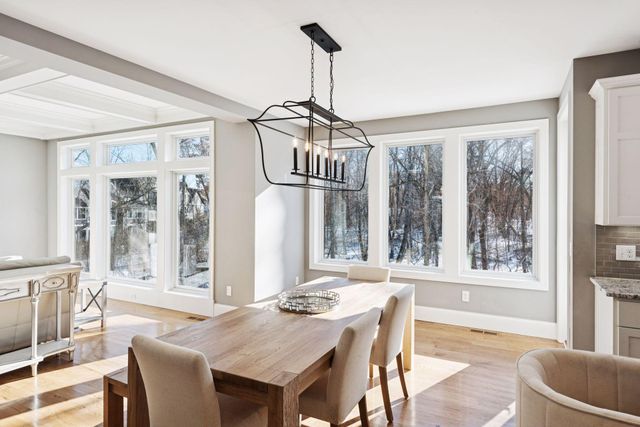 15525 52nd Place N, Plymouth, MN 55446