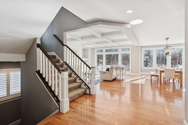 15525 52nd Place N, Plymouth, MN 55446