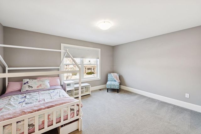 15525 52nd Place N, Plymouth, MN 55446